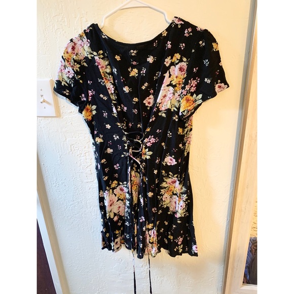 Wild fable spring floral dress - Picture 2 of 5